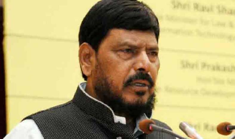 Lok Sabha Elections 2019: Upset Over RPI Being Elbowed Out of BJP-Shiv Sena Alliance, Ramdas Athawale Hits at Moving Out of NDA