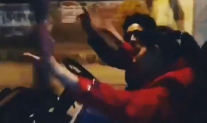 Haryanvi Sizzler Sapna Choudhary Looks Hot While Grooving to Gangster Bande as She Enjoys Long Drive With Friends – Watch Video Haryanvi Sizzler Sapna Choudhary Looks Hot While Grooving to Gangster Bande as She Enjoys Long Drive With Friends – Watch Video