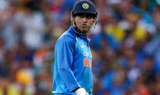 वर्ल्‍ड कप टीम में एमएस धोनी: पिक्‍चर अभी क्लियर नहीं हुई, कार्तिक-पंत की दावेदारी भी कमजोर नहीं