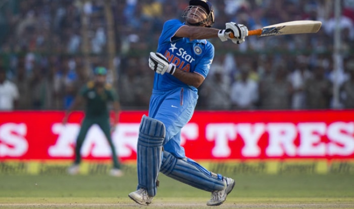 India vs Australia 1st ODI Sydney: MS Dhoni Registers Second Slowest ...