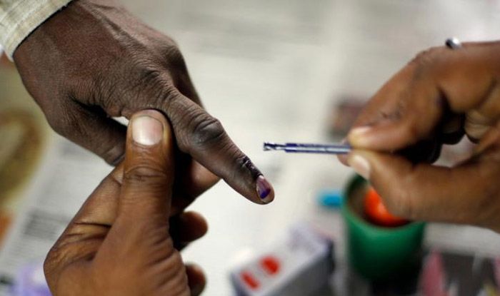Lok Sabha Elections 2019: Maharashtra Electoral Rolls to Have Voters' Photos as Well to Put Check on Impersonation