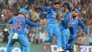 धोनी ने कहा-‘ये आंख बंद करके रोकेगा’, कुलदीप ने बदला एंगल और बोल्ट की किस्मत पर लग गया ताला, देखें VIDEO धोनी ने कहा-‘ये आंख बंद करके रोकेगा’, कुलदीप ने बदला एंगल और बोल्ट की किस्मत पर लग गया ताला, देखें VIDEO