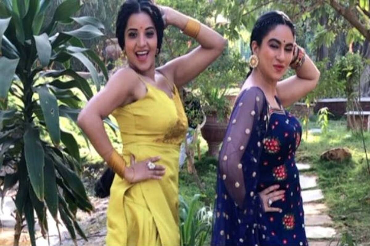 Bhopjuri Hot Actress Monalisa Performs A Sexy Thumka With Dukaayan Priya Malik Posts Fun Boomerang On Instagram India Com 1600 x 1181 jpeg 302 кб. bhopjuri hot actress monalisa performs