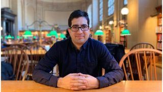 IAS Topper Shah Faesal Wants Nobel Peace Prize For Pakistan PM Imran Khan, Gets Trolled on Social Media IAS Topper Shah Faesal Wants Nobel Peace Prize For Pakistan PM Imran Khan, Gets Trolled on Social Media