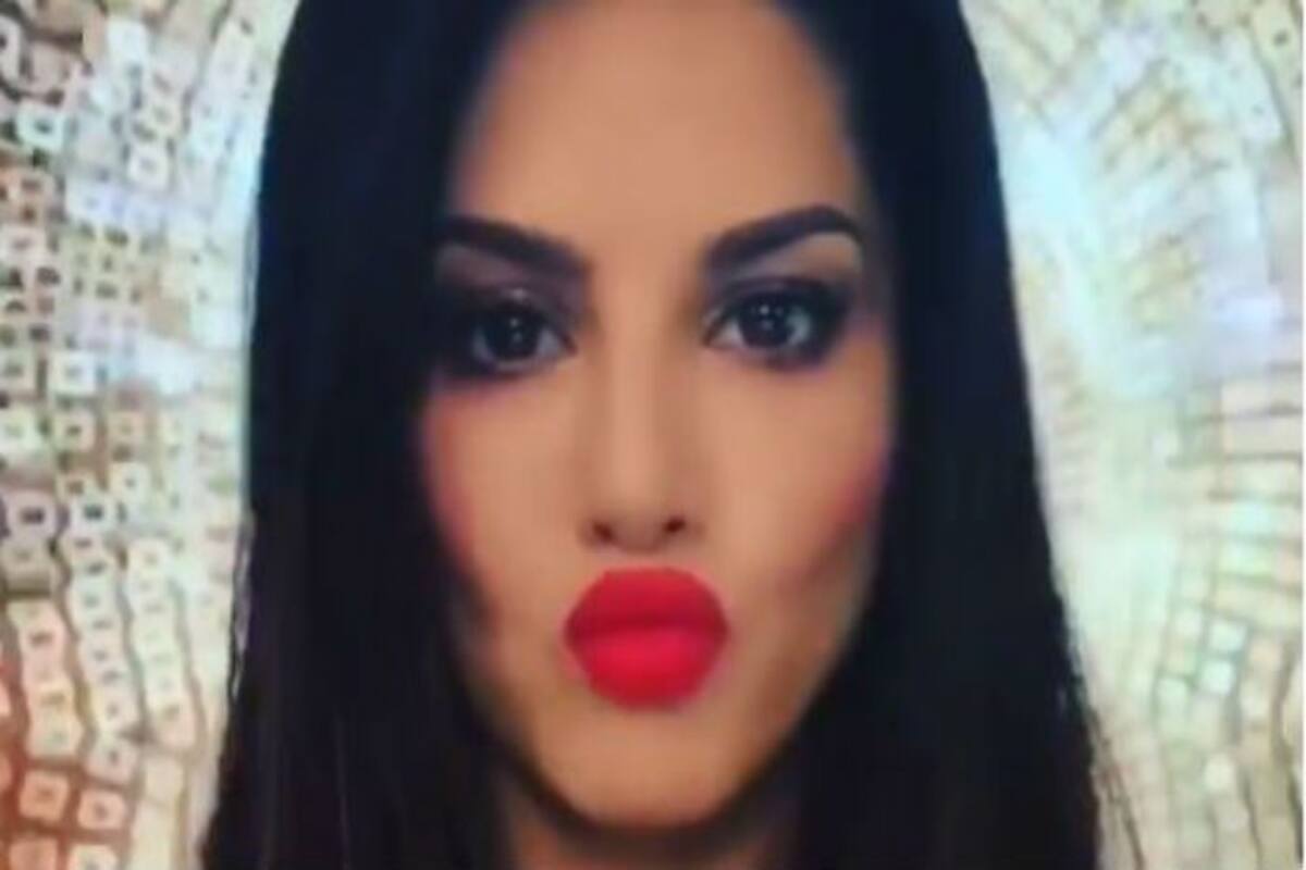 Sunny Leone Hd Video Full Hd - Sunny Leone Looks Super Hot in Short Nude Dress And Red Lips as She Blows  Kisses to Her Fans in Her Latest Boomerang Video | India.com
