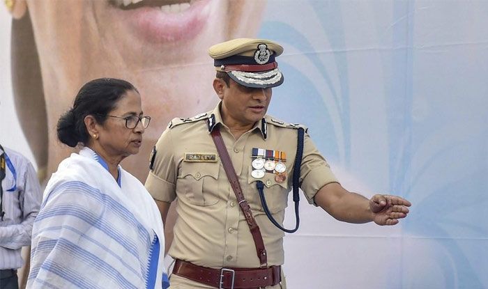 Kolkata Crisis Ends as Mamata Banerjee Calls Off Dharna After Supreme Court Order on Kolkata Police Commissioner