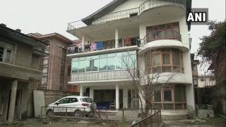 Pulwama Terror Attack: Jammu And Kashmir Administration Withdraws Security of 5 Separatist Leaders Pulwama Terror Attack: Jammu And Kashmir Administration Withdraws Security of 5 Separatist Leaders