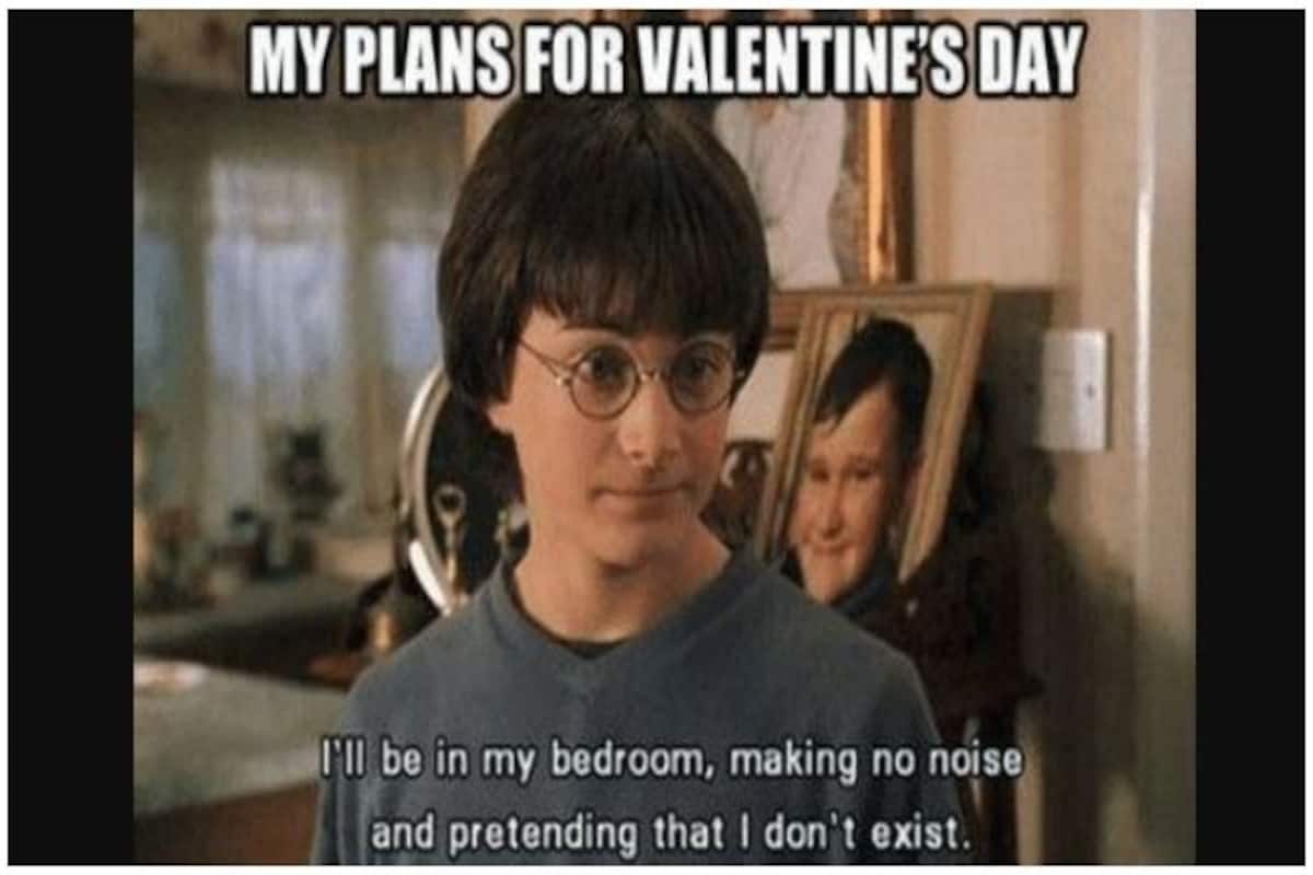 Valentine's Day 2020: Take a Look at These Hilarious Memes That Are Perfect  For Single People