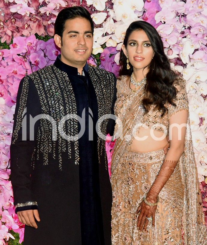 Akash Ambani-Shloka Mehta Post-Wedding Dinner: Newly-Weds Arrive at The ...