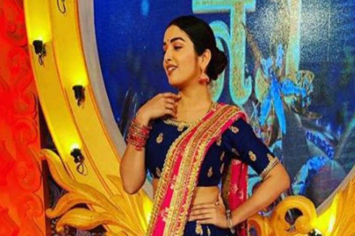 Bhojpuri Bombshell Amrapali Dubey Looks Super Hot in Royal Blue Lehenga as  She Twirls Around on The Sets of Memsaab Number 1 | India.com