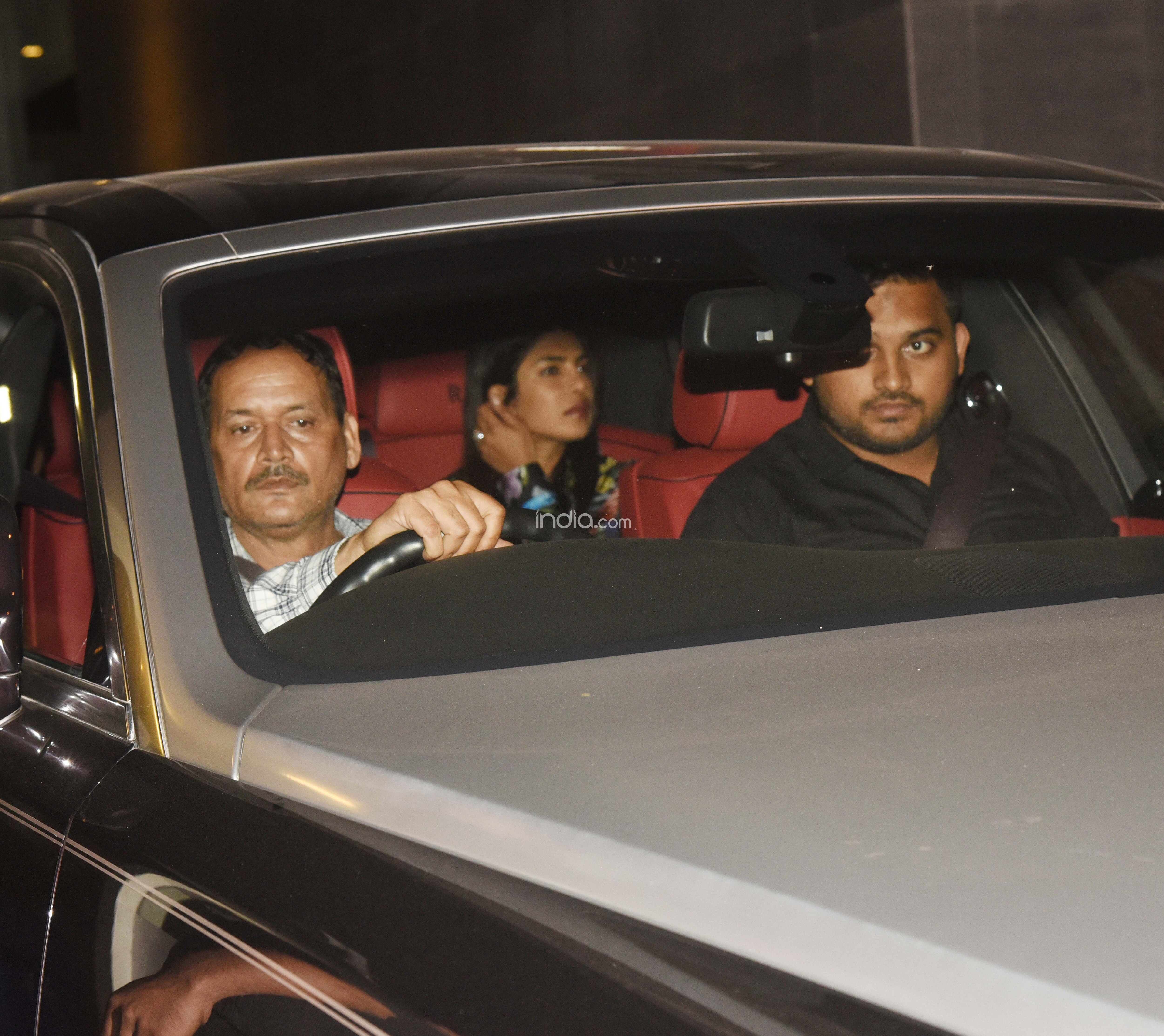 Priyanka Chopra-Madhu Chopra visit hospital