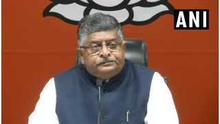 रविशंकर प्रसाद का अजीबोगरीब तर्क, बोले- फिल्में 1 दिन में 120 करोड़ कमा रहीं तो मंदी कहां है रविशंकर प्रसाद का अजीबोगरीब तर्क, बोले- फिल्में 1 दिन में 120 करोड़ कमा रहीं तो मंदी कहां है