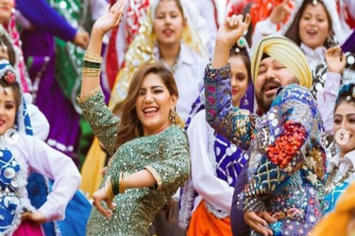 Haryanvi Hot Dancer Sapna Choudhary Looks Sexy as She Flaunts Bhangra With  Daler Mehndi, See Pics | India.com