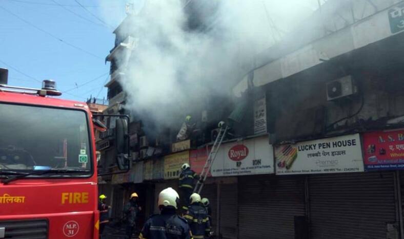 Mumbai: Fire Breaks Out at Crawford Market, 4 Tenders Present at Spot; no Casualty