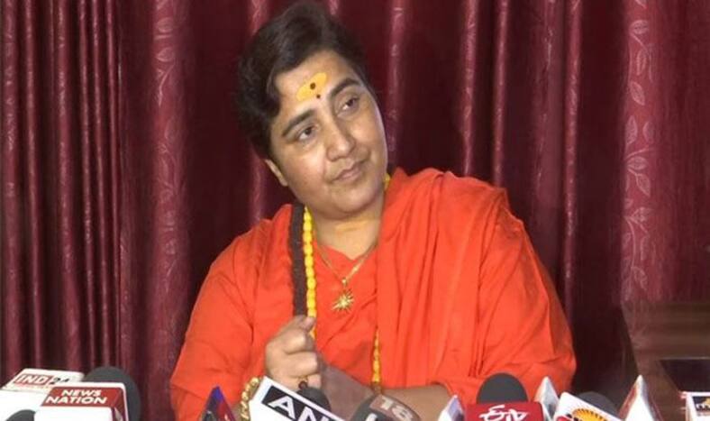 VIDEO: प्रज्ञा ठाकुर का विवादित बयान, कहा- हम नाली-शौचालय साफ कराने को नहीं बने सांसद