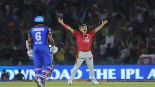 IPL 2019: Sam Curran Picks up First Hat-Trick of Season, Seals Stunning Win For Kings XI Punjab vs Delhi Capitals | WATCH VIDEO IPL 2019: Sam Curran Picks up First Hat-Trick of Season, Seals Stunning Win For Kings XI Punjab vs Delhi Capitals | WATCH VIDEO