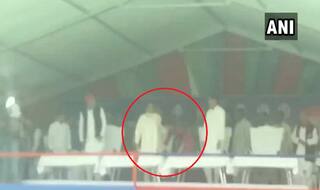 Did Mahagathbandhan Send a Message With Dimple Yadav Touching Feet of Mayawati?