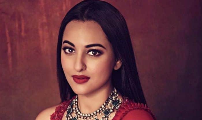 Sonakshi Sinha In Legal Trouble Up Police Visit Her Mumbai Residence Following The Fraud Case