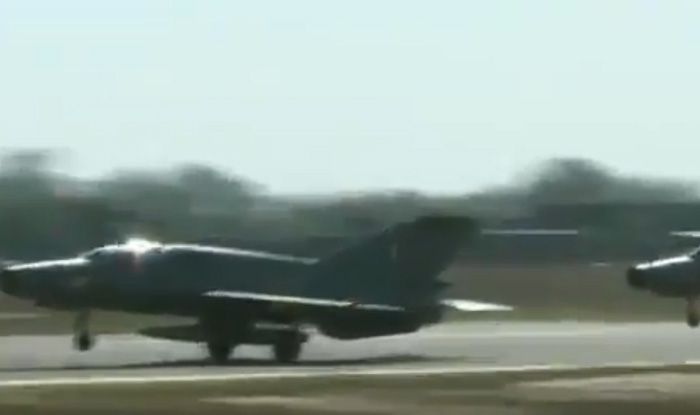 राजस्थान में भारतीय वायुसेना का Mig 21 विमान दुर्घटनाग्रस्त, पायलट सुरक्षित