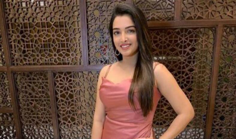 Bhojpuri Bombshell Amrapali Dubey Looks Hot And Sexy In Peach Dress