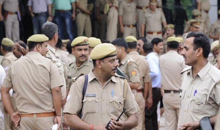 Agra Judge Forces UP Cop to Take Off Uniform in Court, Transferred