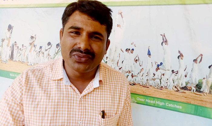 Hyderabad Traffic Cop Sings on Incidents Based on Crimes Hyderabad Traffic Cop Sings on Incidents Based on Crimes