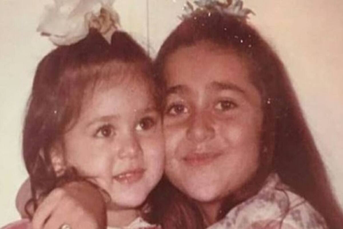 Karisma Kapoor Possessively Cuddling Kareena Kapoor Khan In This Throwback Picture Is All Elder Sisters Ever