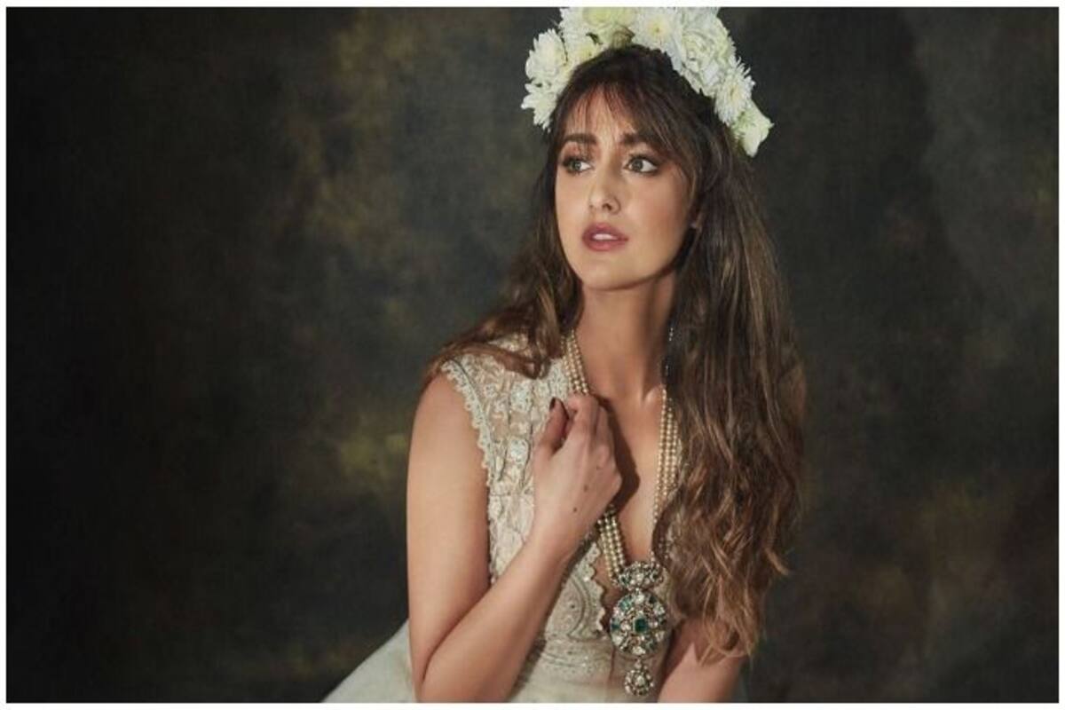 Cine Actor Ileana Free Sex Videos - Ileana D'Cruz' Flower Story And Sizzling Photoshoot Picture is All The Pump  You Need to Start Your Week! | India.com