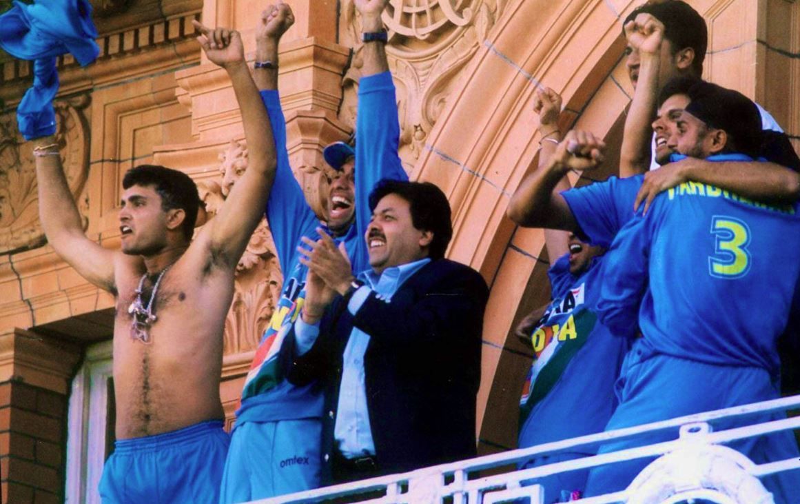 India Natwest 2002 final, India vs England Natwest trophy 2002 final, Natwest trophy 2002, Natwest trophy 2002 final scorecard, Natwest series 2002 wiki, Sourav Ganguly, India natwest series 2002 final, India natwest series 2002, India natwest series,