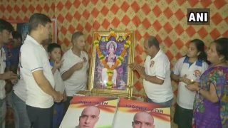 कुलभूषण जाधव के लिए आखिर काम आईं देश के लोगों और परिवार की दुआएं कुलभूषण जाधव के लिए आखिर काम आईं देश के लोगों और परिवार की दुआएं