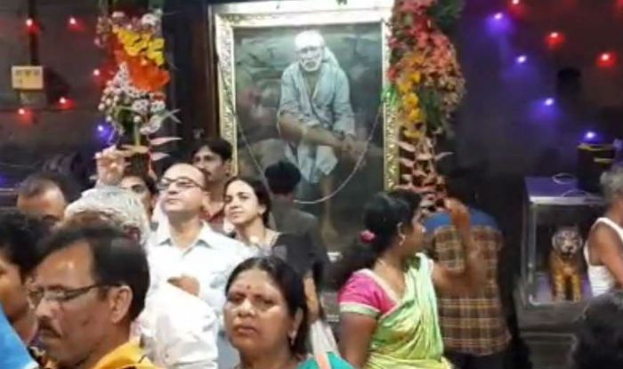 Sai Baba Ka Photo Sexy Full Hd Video Xxx - Shirdi Sai Baba's Image Appears on The Wall of Dwarkamai Temple, Devotees  Believe he Came to Give 'Darshan' | India.com