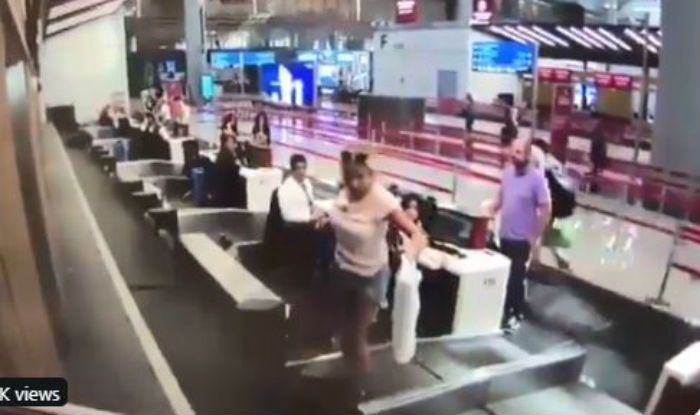 Viral Video: First-Time Flyer Steps on Conveyor Belt With Luggage ...