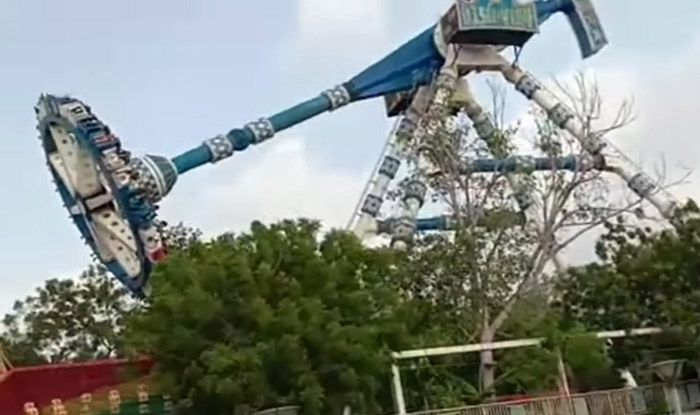 Ahmedabad Theme Park Tragedy: Pendulum Ride Breaks Down-WATCH Ahmedabad Theme Park Tragedy: Pendulum Ride Breaks Down-WATCH