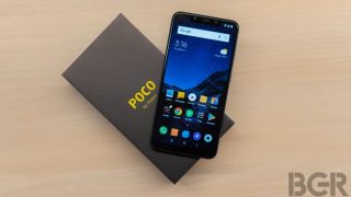 Poco F1 Deal: 5 हजार रुपये तक सस्ता मिल रहा है Poco F1 स्मार्टफोन, यहां से खरीदें Poco F1 Deal: 5 हजार रुपये तक सस्ता मिल रहा है Poco F1 स्मार्टफोन, यहां से खरीदें