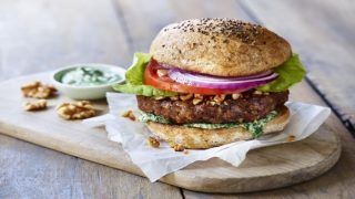 Power up Your Lunch With Walnuts Power up Your Lunch With Walnuts