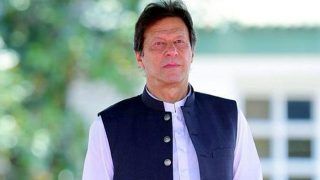 Imran Khan Departs For Pakistan on Commercial Aircraft After Special Jet Given by Saudi Govt Suffers Technical Glitch Imran Khan Departs For Pakistan on Commercial Aircraft After Special Jet Given by Saudi Govt Suffers Technical Glitch