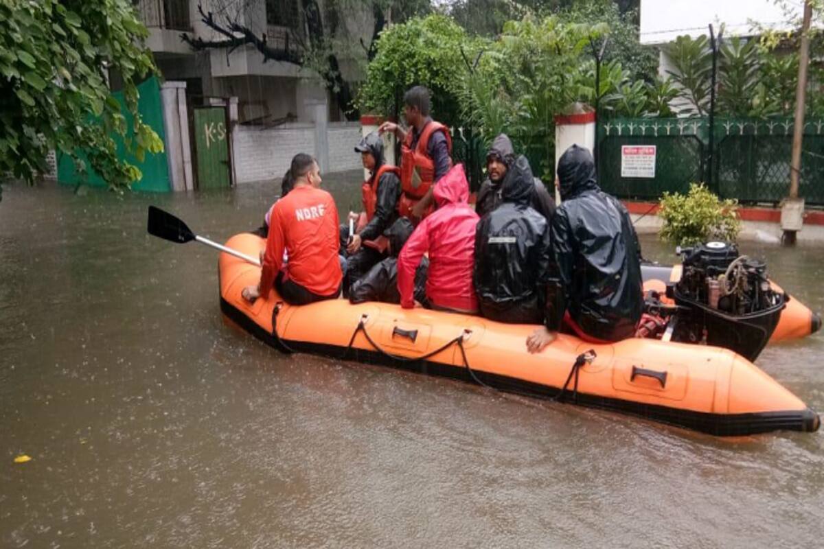Maharashtra Ndrf Rescues 115 People From Flooded Areas Of Baner Pune After Heavy Rainfall India Com