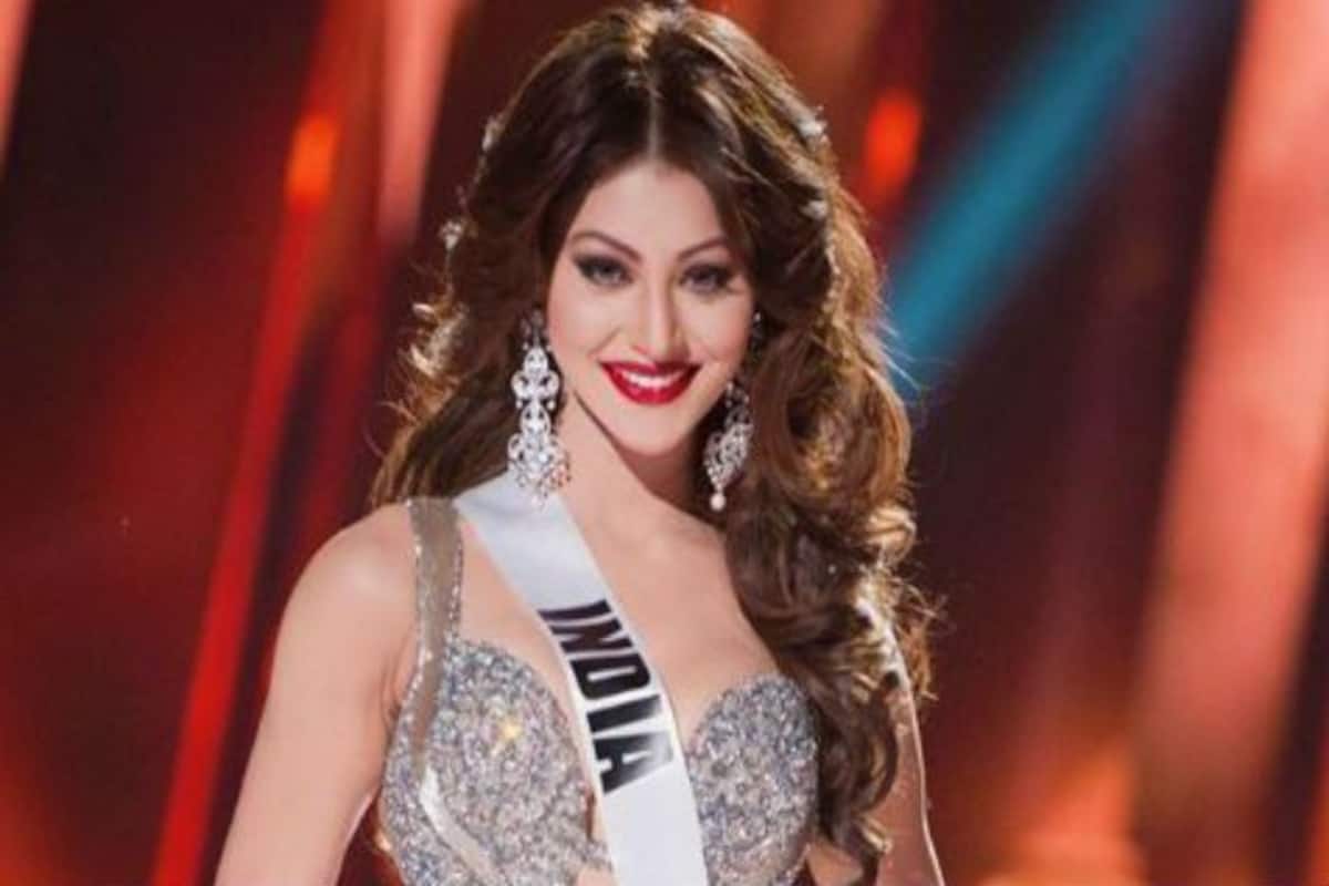 Urvashi Rautela Sets Fans Drooling as She Leaves Little For Imagination in Throwback Picture From Miss Universe Days | India.com