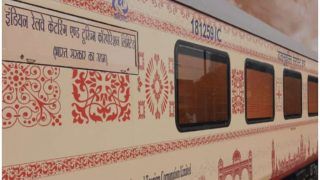 Karva Chauth 2019: IRCTC ने करवा चौथ पर पर्यटकों के लिए शुरू की राजस्थान में विशेष ट्रेन Karva Chauth 2019: IRCTC ने करवा चौथ पर पर्यटकों के लिए शुरू की राजस्थान में विशेष ट्रेन