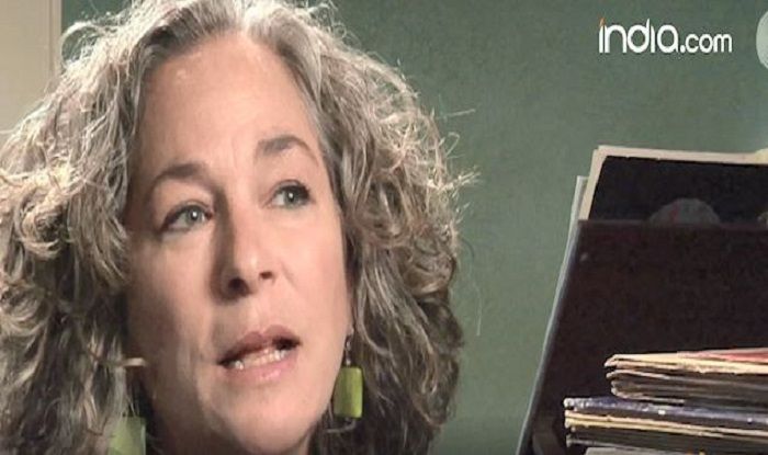 Lisa Davis: A Woman With a Piano Lisa Davis: A Woman With a Piano