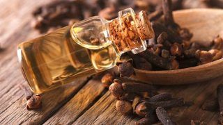 Use Clove Oil And Say Goodbye to Acne, Dark Circles Use Clove Oil And Say Goodbye to Acne, Dark Circles
