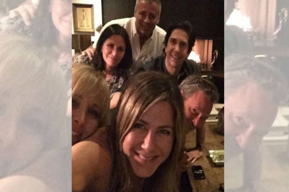 Jennifer Aniston Joined Instagram Because Of Pressure From Her FRIENDS, Let's Unpack That