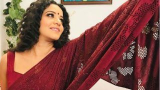 Bhojpuri Sizzler Monalisa Turns Her Fans on With Latest Hot Maroon Saree Pic Bhojpuri Sizzler Monalisa Turns Her Fans on With Latest Hot Maroon Saree Pic