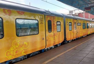 New Vande Bharat Trains to Affect Running of Tejas Express For This Reason: Here's Why IRCTC Expresses Concern