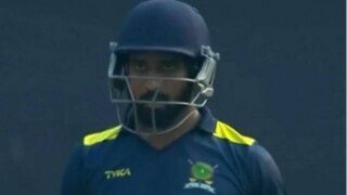 Syed Mushtaq Ali Trophy 2019-20: इस भारतीय बल्लेबाज ने T20 में 14 गेंदों पर अर्धशतक जड़ मचाई सनसनी Syed Mushtaq Ali Trophy 2019-20: इस भारतीय बल्लेबाज ने T20 में 14 गेंदों पर अर्धशतक जड़ मचाई सनसनी
