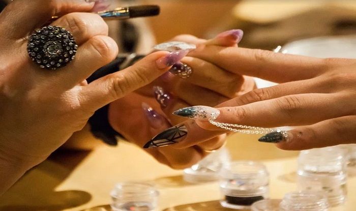 A Beginner's Guide to do Nail Art Perfectly A Beginner’s Guide to do Nail Art Perfectly