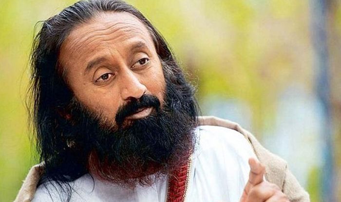 'I Stand For Peace' Campaign Launched Across Europe, Thousands Join Initiative; Sri Sri Ravi Shankar Appeals For Harmony