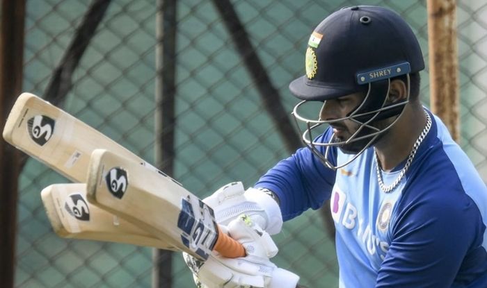 https://static.india.com/wp-content/uploads/2019/12/Rishabh-Pant-during-a-practice-session%C2%A9Twitter.jpg