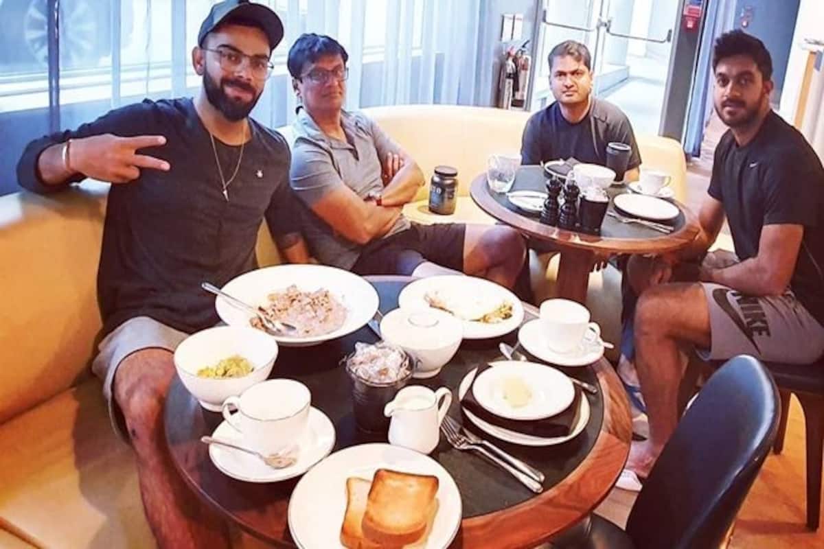 Virat Kohli treated himself with chicken burger and chocolate shake after  scoring 235 vs England in Mumbai Test in 2016 | India.com Cricket News