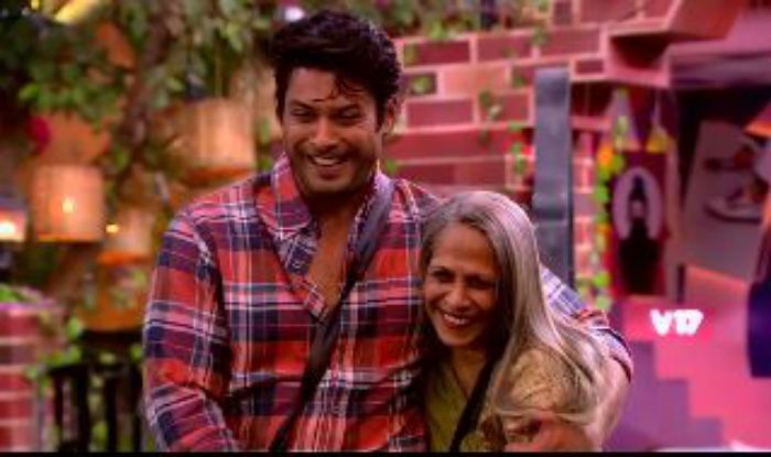 Bigg Boss 13 Siddharth Shukla Gets Emotional Seeing His Mother